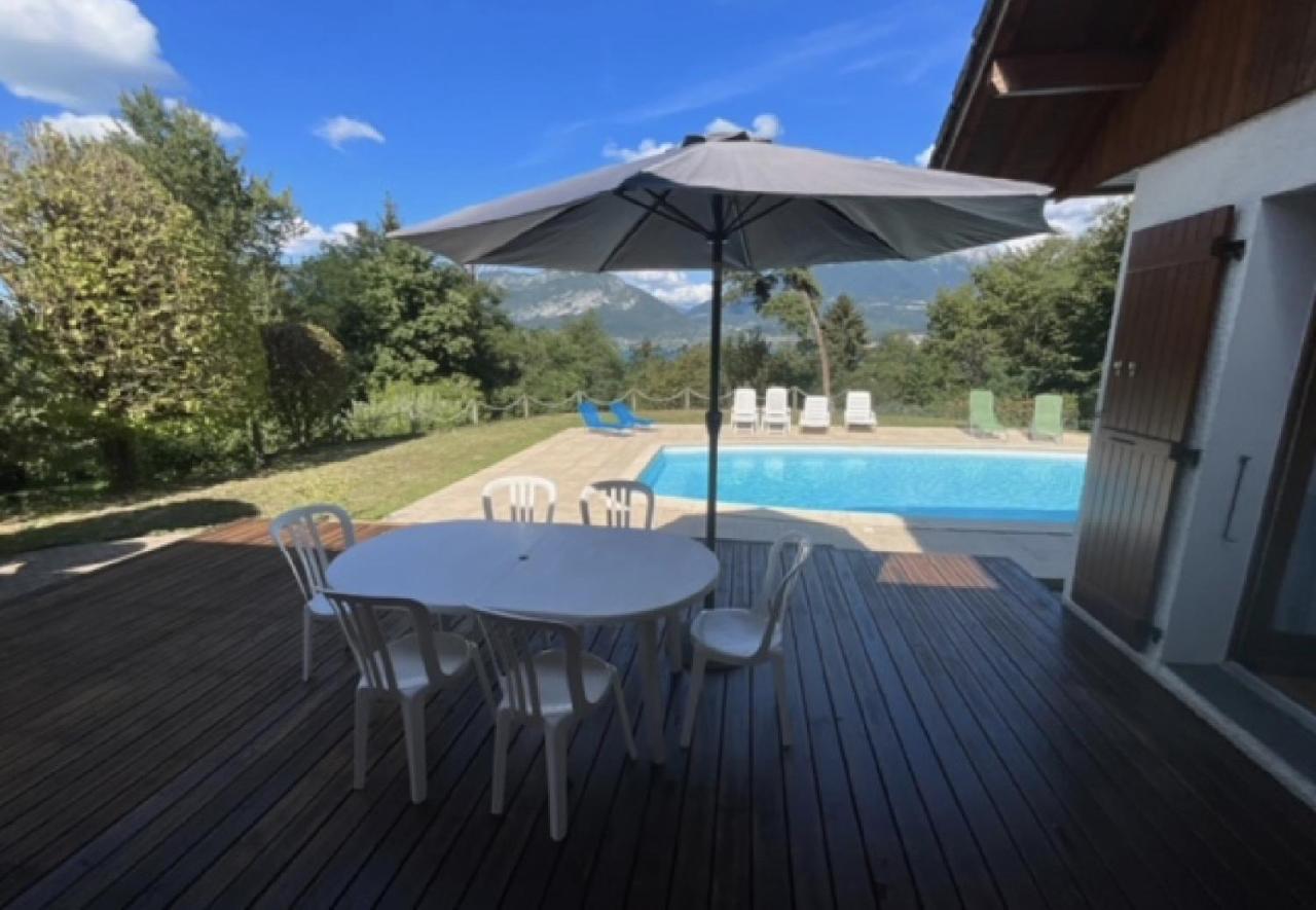 Villa Avec Piscine, Vue Lac Et Montagne Севрие Экстерьер фото